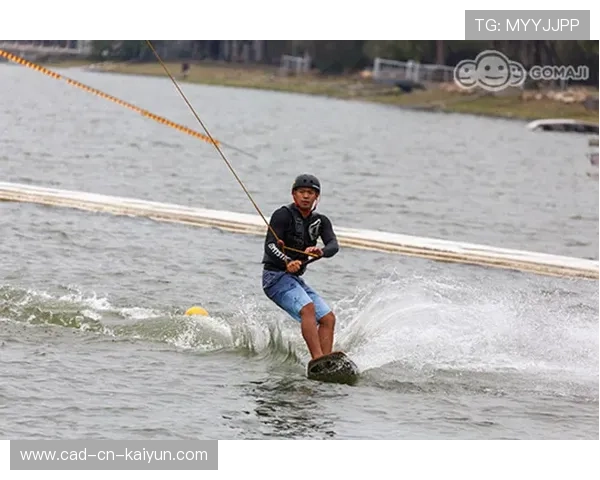 “东部新区缆绳滑水赛事:挑战力与技巧的极致碰撞” “东部新区缆绳滑水赛事:挑战力与技巧的极致碰撞”